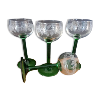 4 engraved Alsatian digestive glasses from the 70s