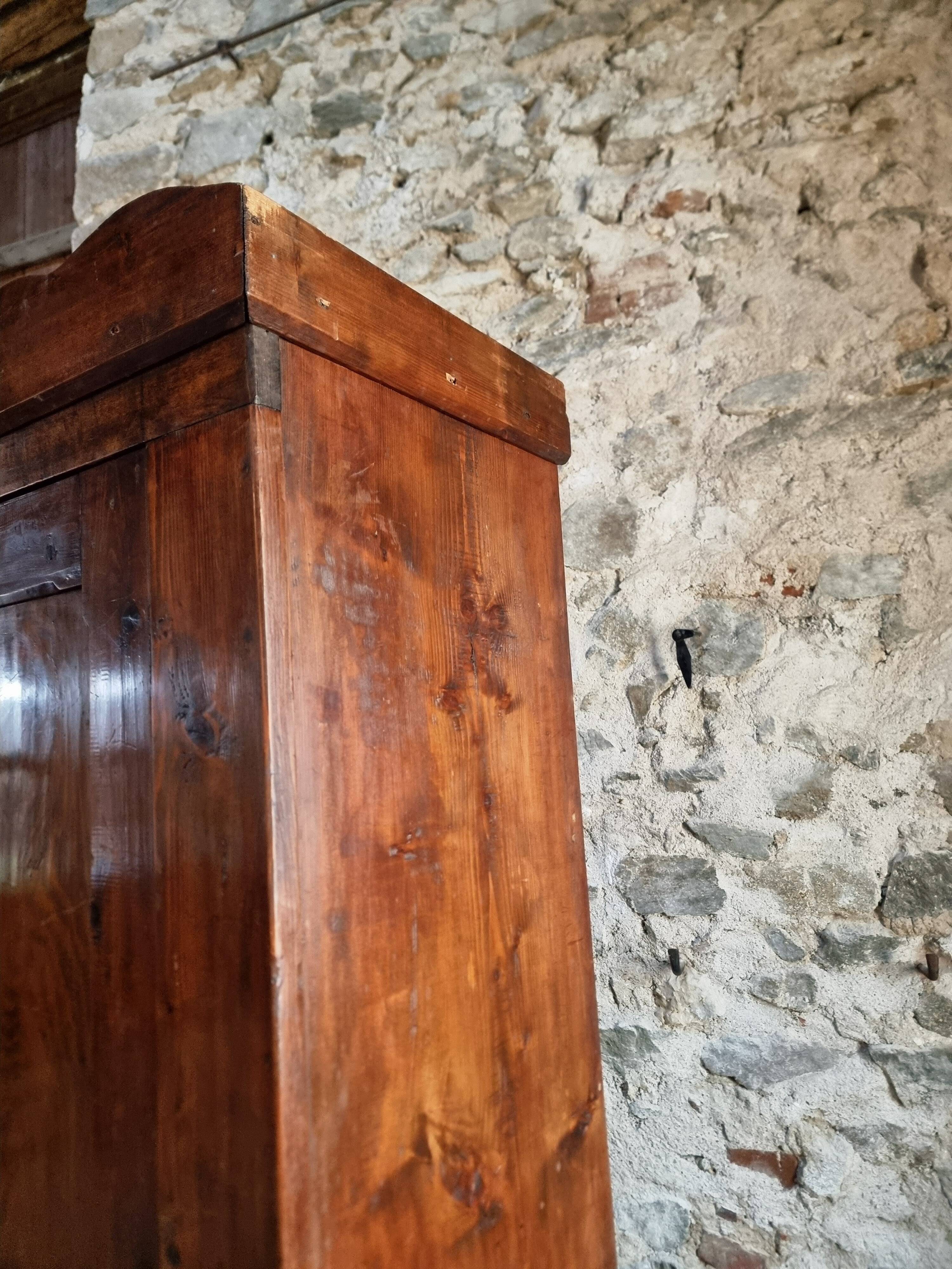 Antique French pine bonnetière – rustic country wardrobe – circa 1900–1920