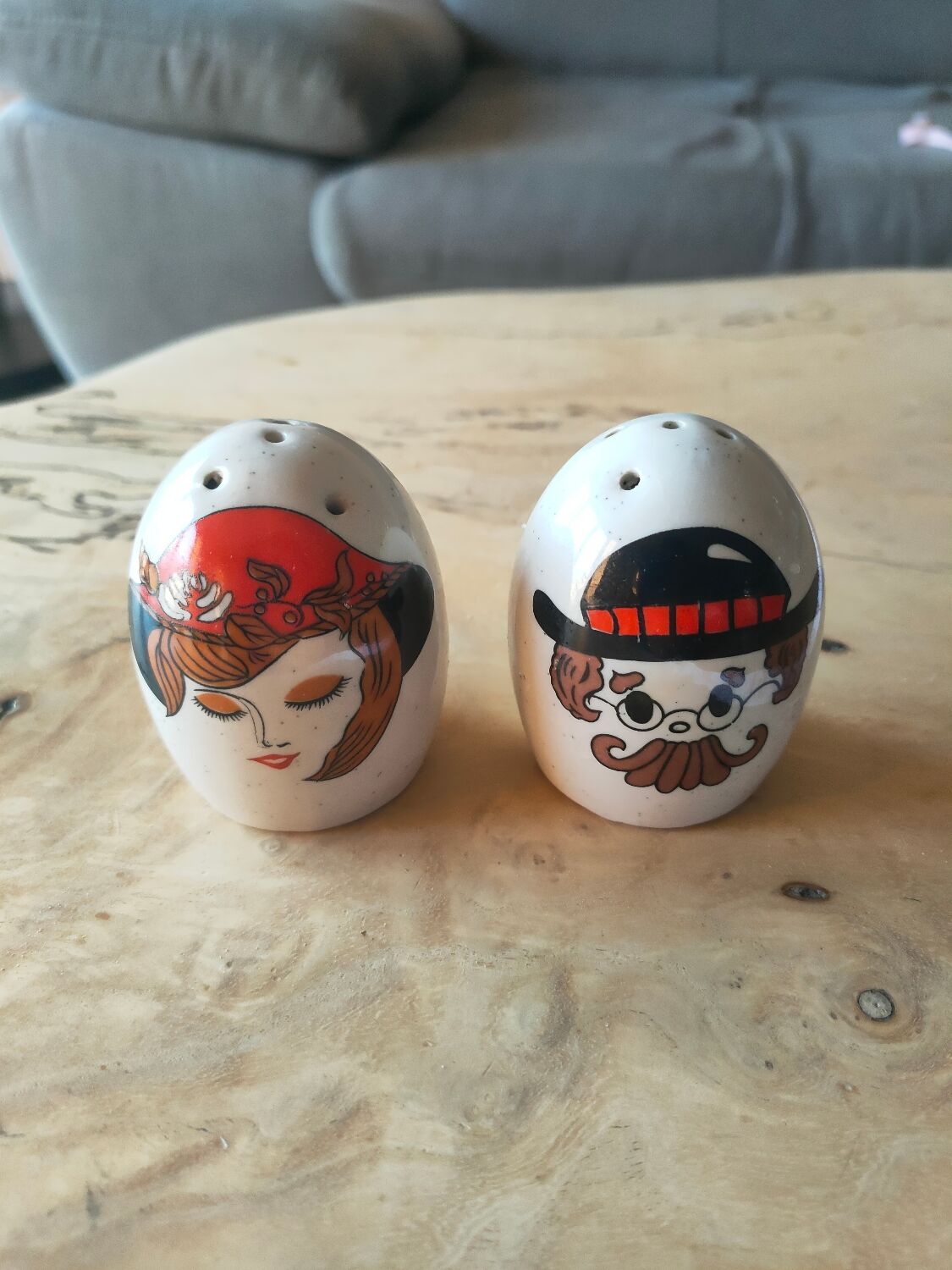 Salt and pepper shaker stoneware couple