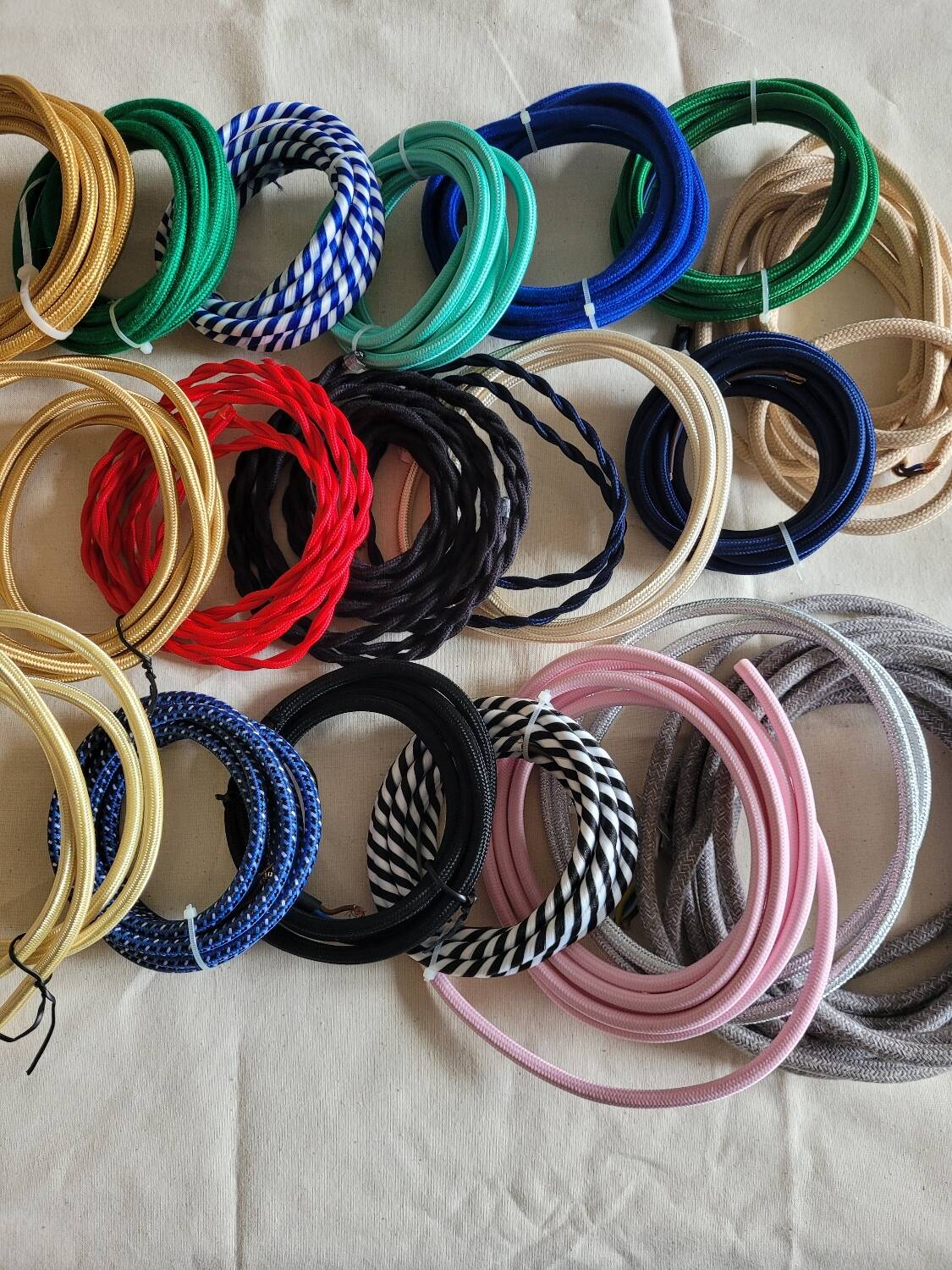 Baladeuse en verre de Clichy jaune