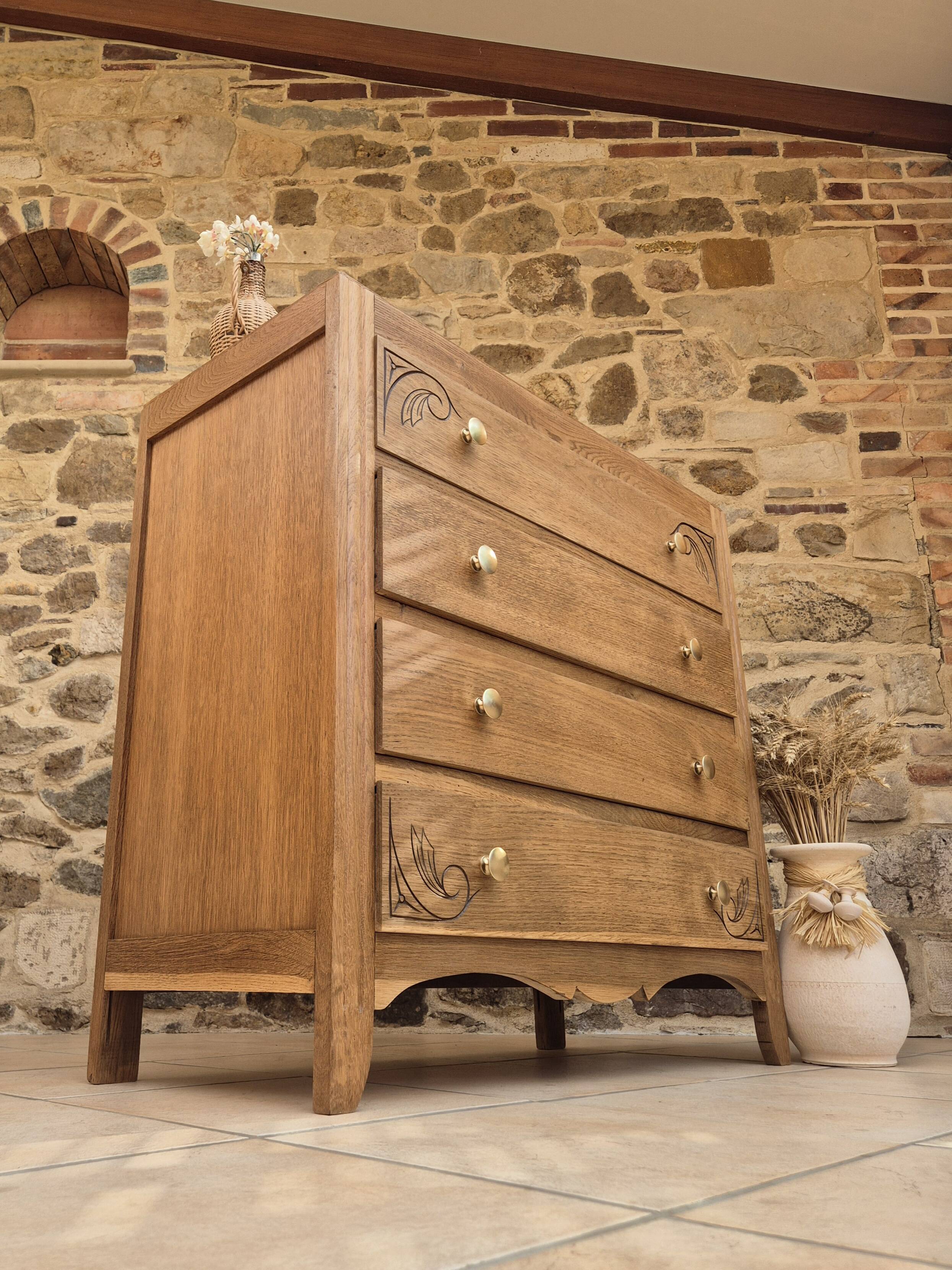 Art Deco chest of drawers