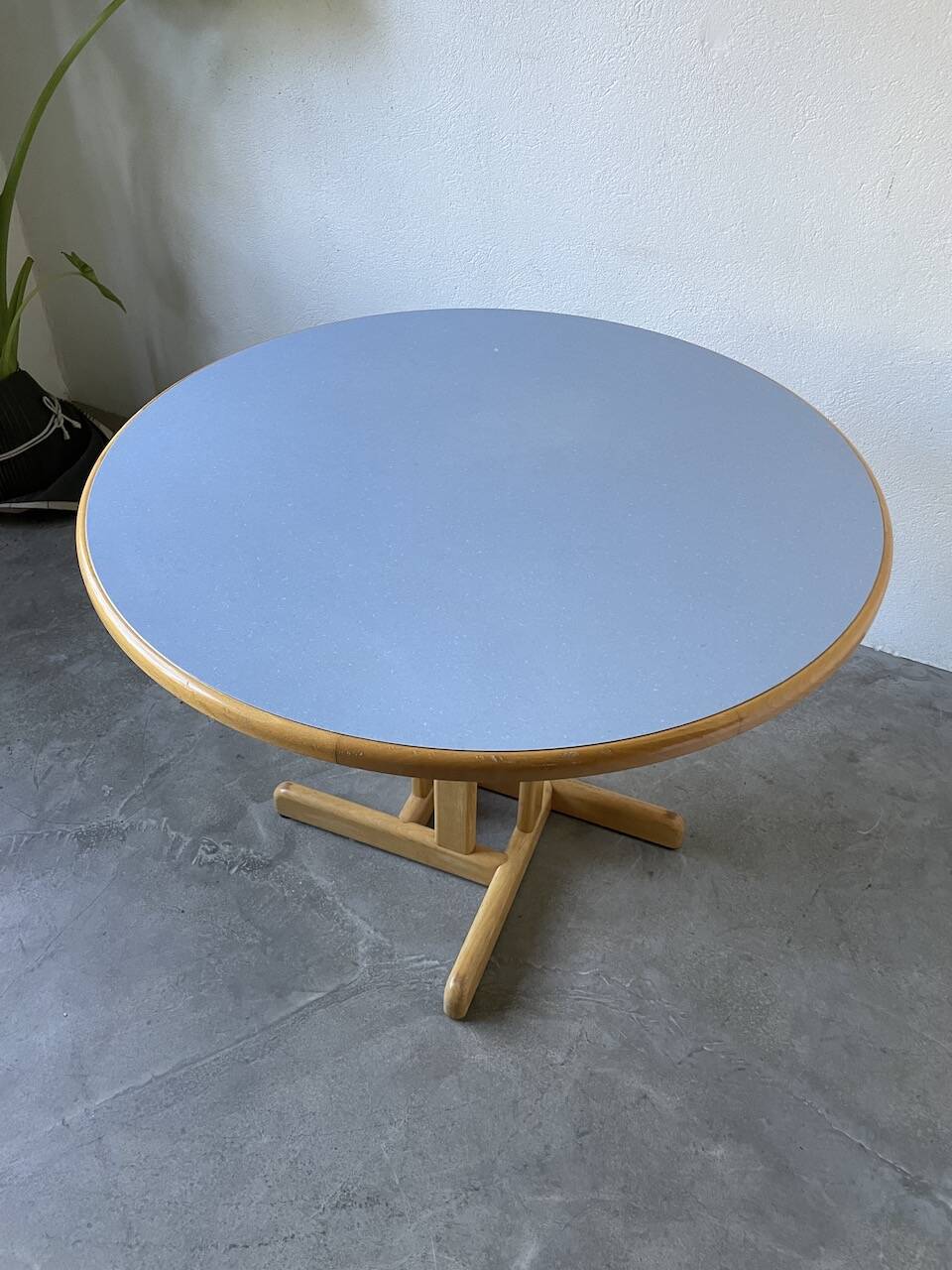 80s round beech table