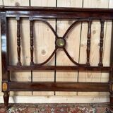 Lit d'enfant anglais en bois foncé et plaque de laiton