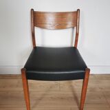 Suite of 4 Scandinavian style chairs