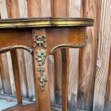 Guéridon ancien Louis XV – marbre rosé et laiton doré – fin XIXᵉ siècle
