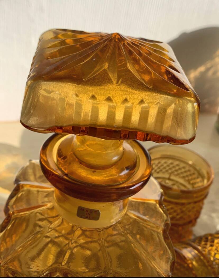 Vintage Italian liqueur service in amber glass – "Pointe de" work