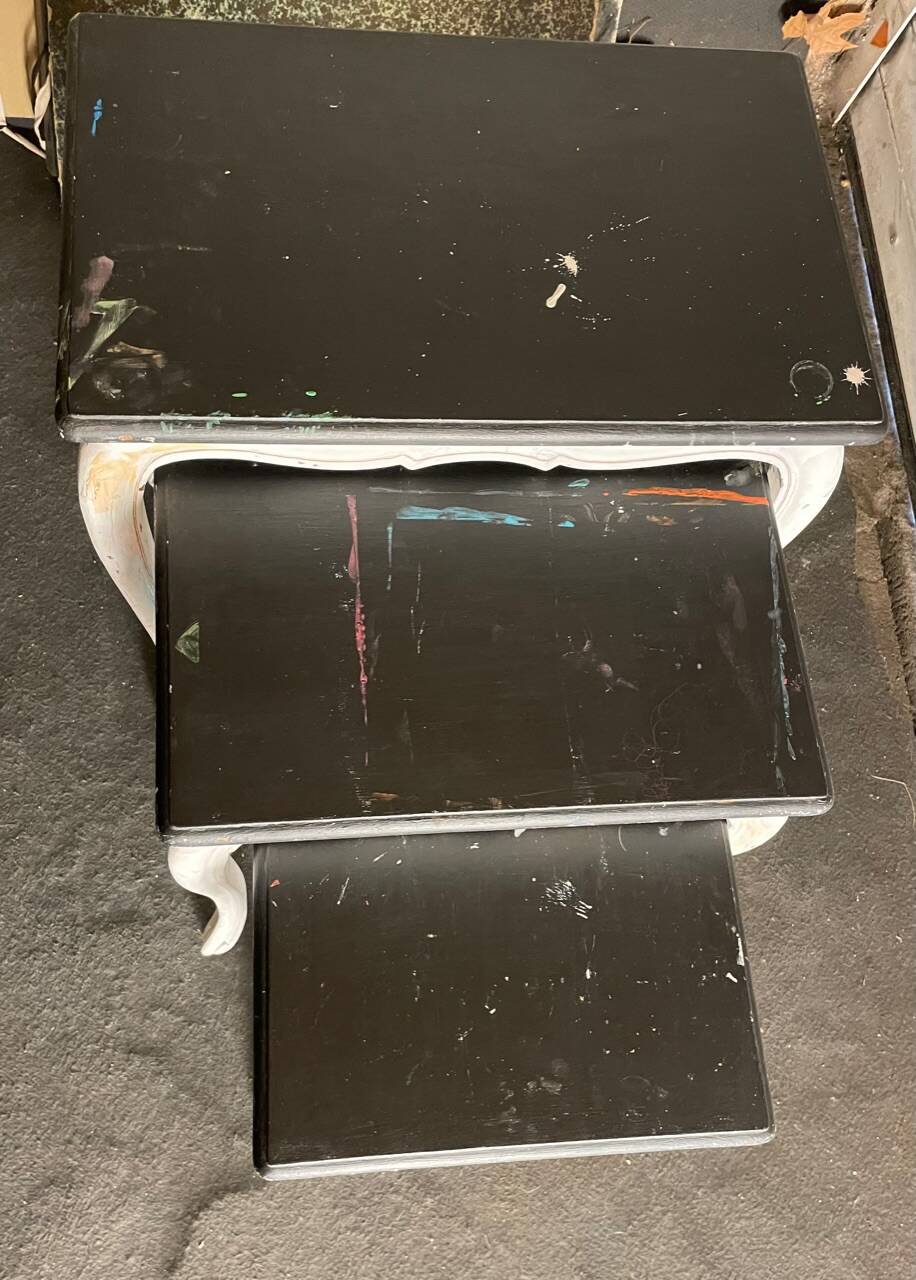 Nesting tables to paint