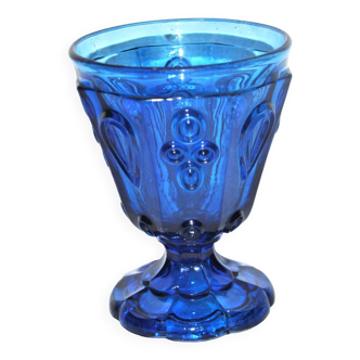 Old glass goblet in blue molded glass Portieux? Le Creuset? decor of drops