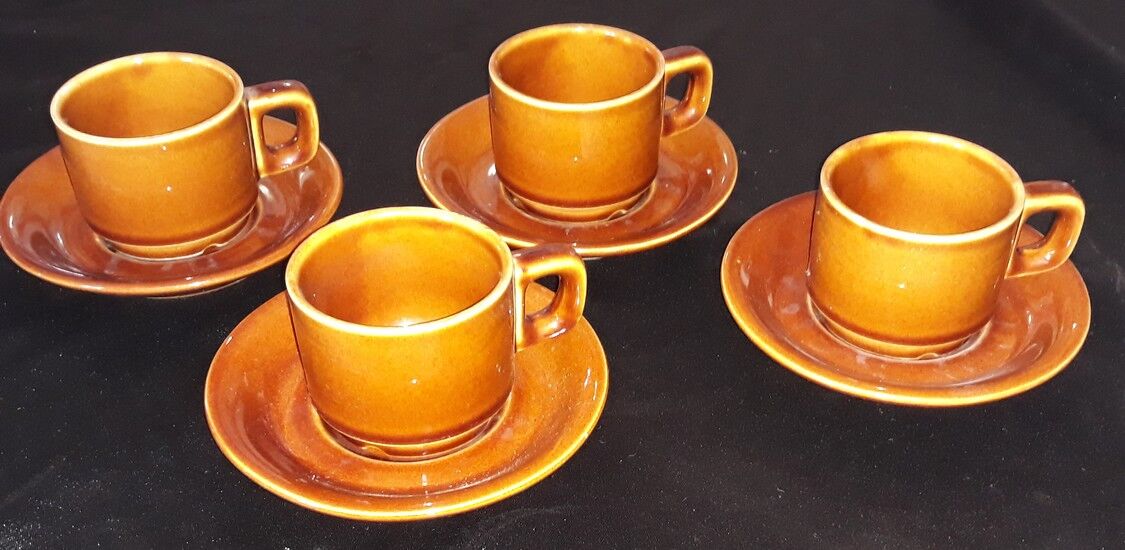 4 bistro coffee cup and sub-cup set 80s