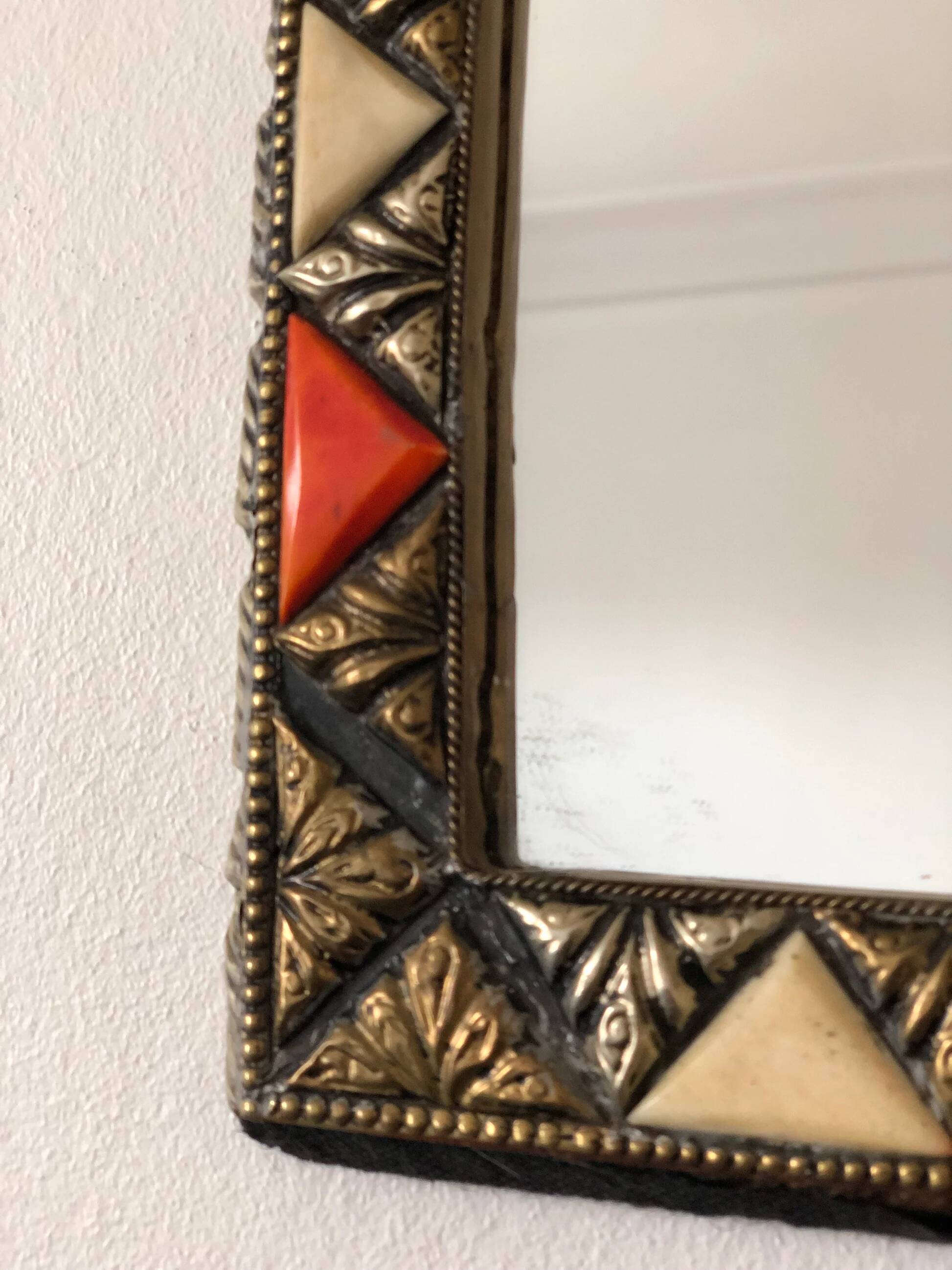 Vintage arched wall mirror – Spanish, Hollywood Regency, Moroccan-inspired 1960s