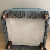 Velvet pouf with fringes