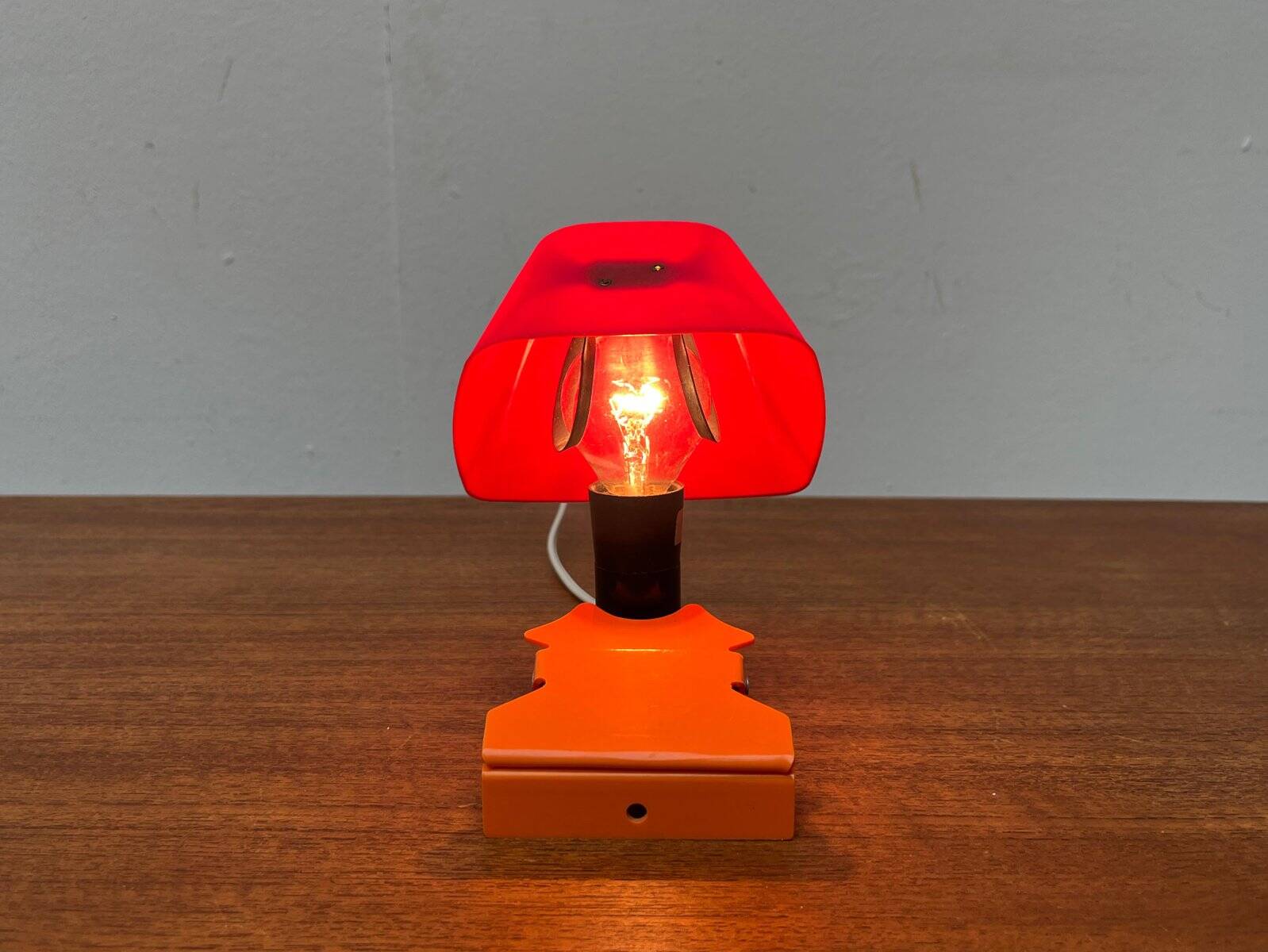Mid-century East German space age clamp lamp by Krania, 1960s.