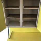 Buffet de cuisine vintage en formica jaune
