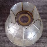 Mother-of-pearl suspension