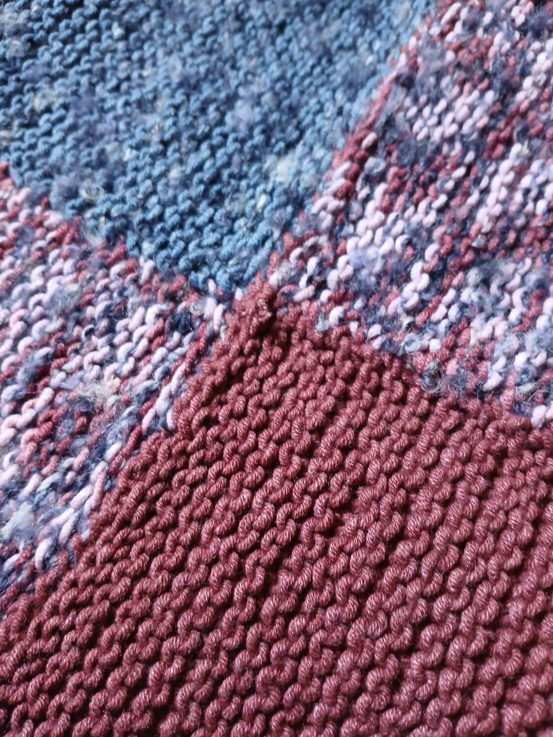 Plaid patchwork hand-knitted
