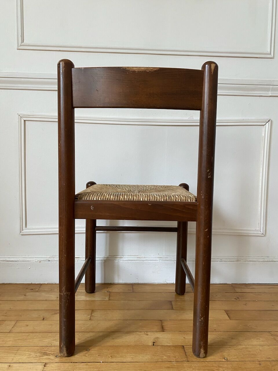 Chaise en bois et assise paillée