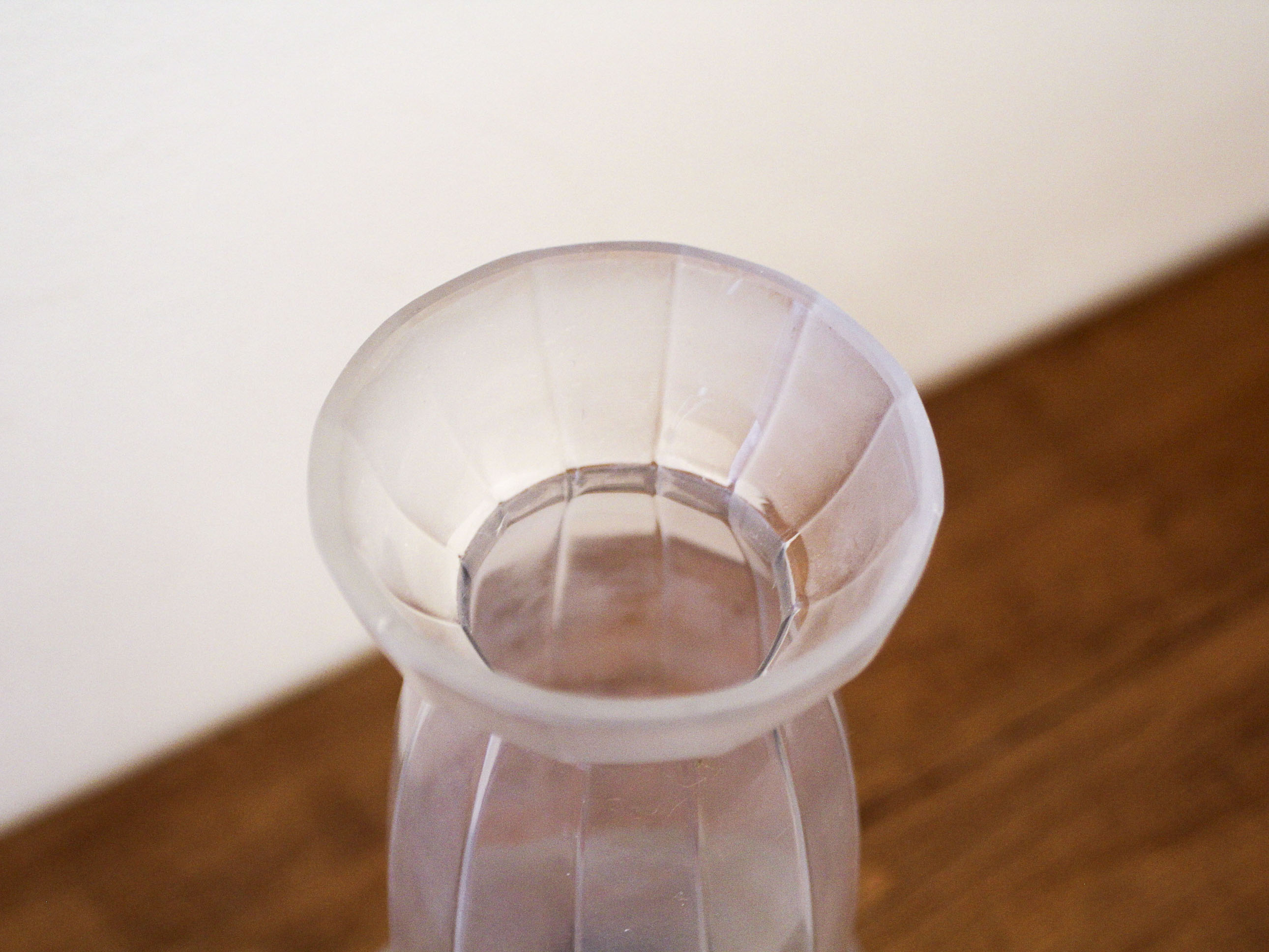 Art deco vase in molded pressed glass