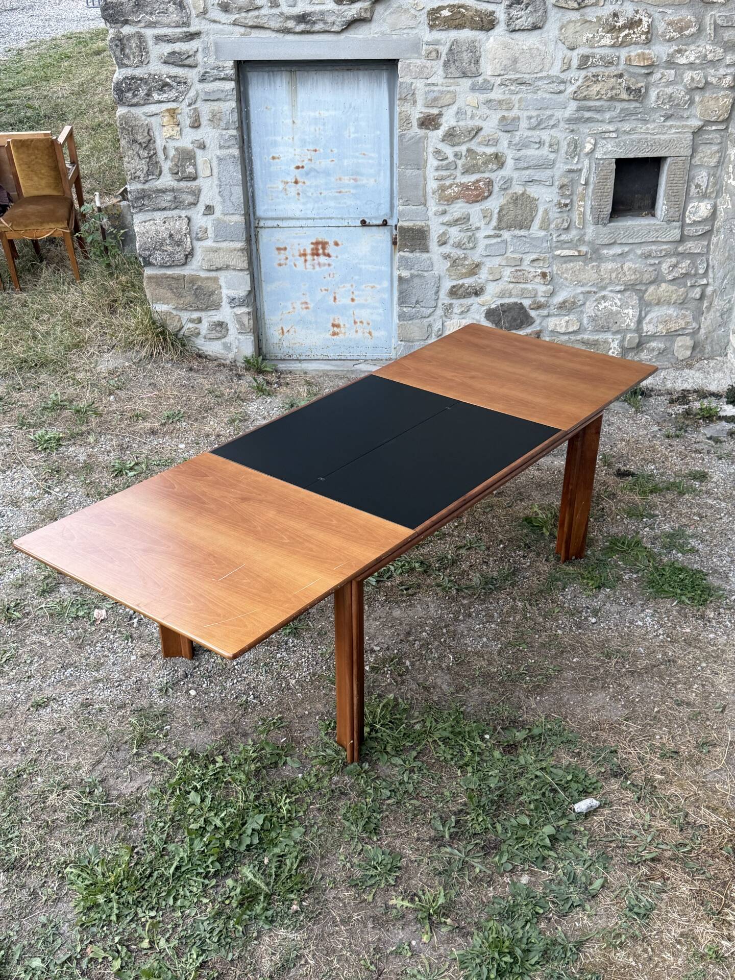 Extendable dining table Mou, Afra and Tobia Scarpa, Molteni, 1970