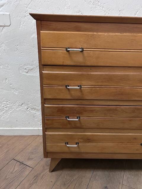 Vintage 1960s chest of drawers