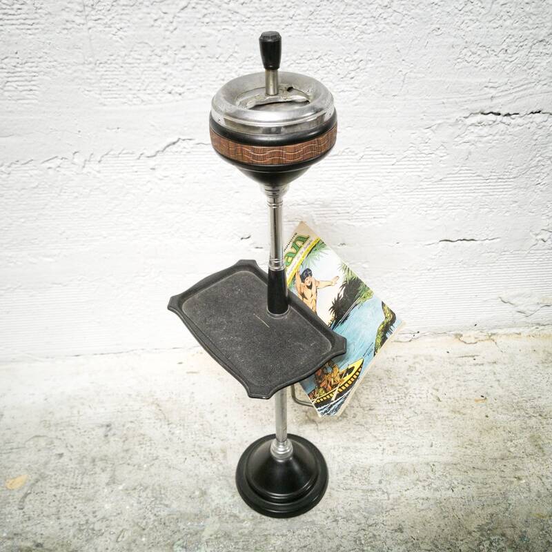 Free-standing ashtray with magazine rack