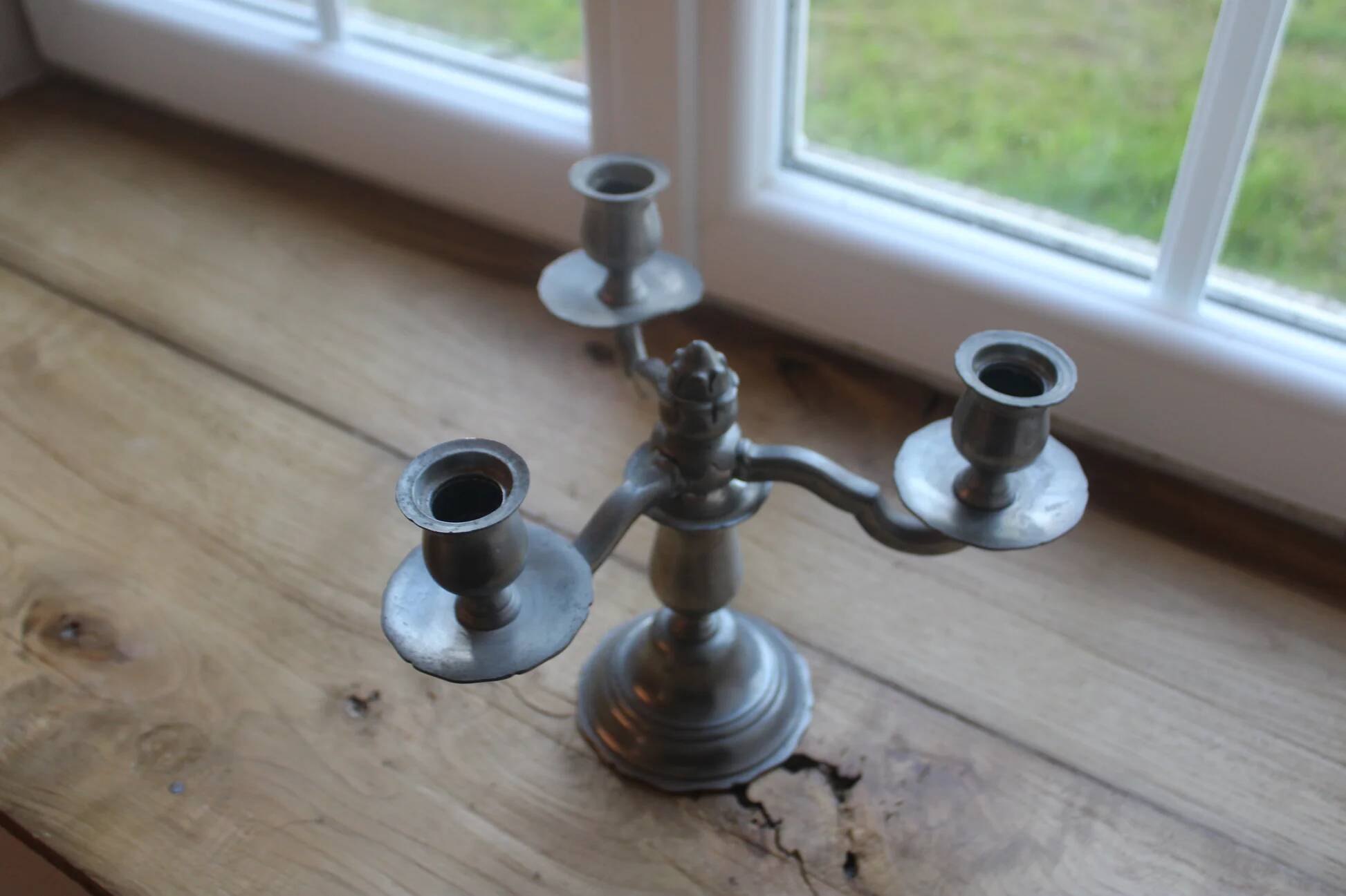 Vintage tin chandelier with 3 lights – Antique stamped candelabrum – H 20 cm