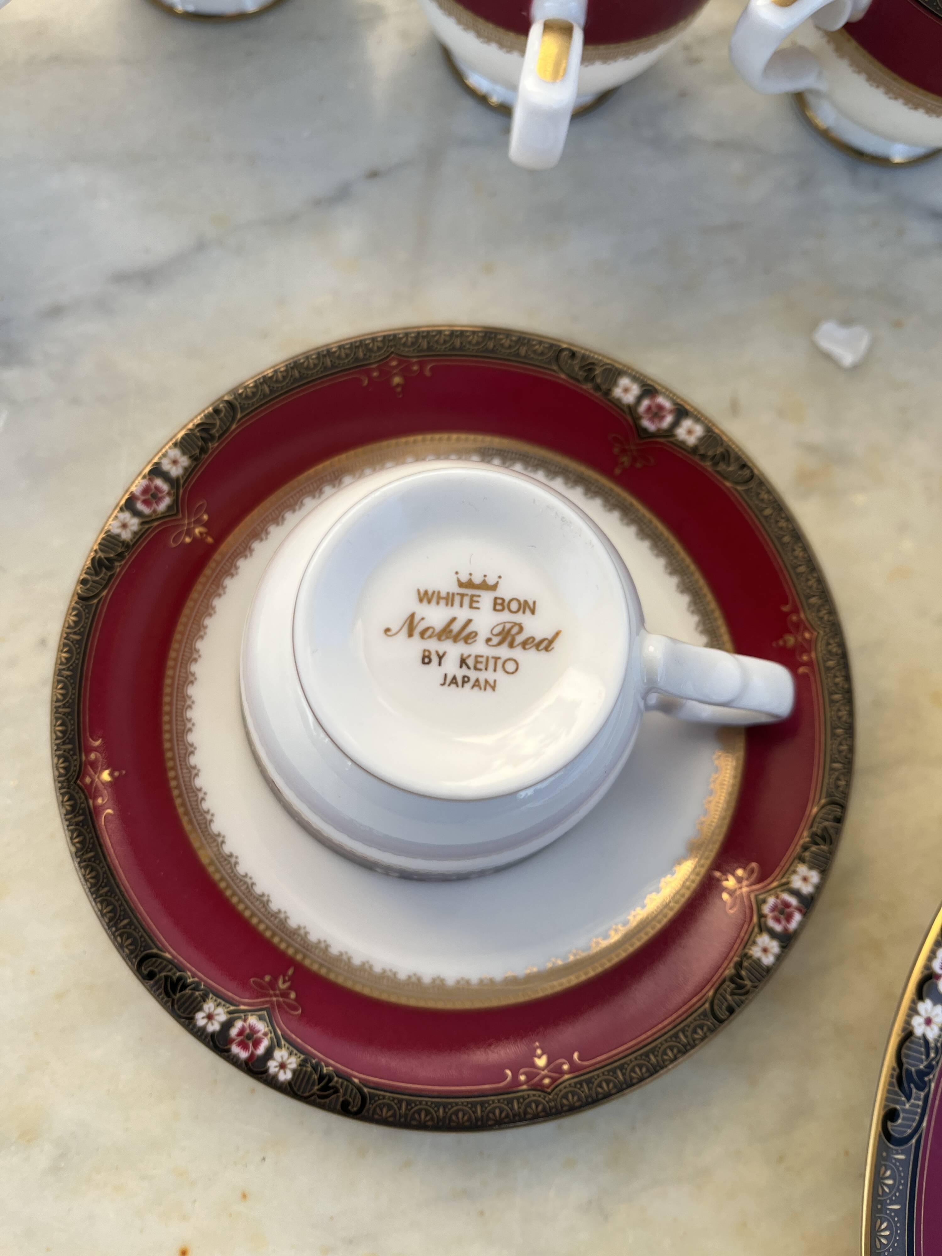 Elegant mid-century Japanese bone china service for 12 in white and noble red