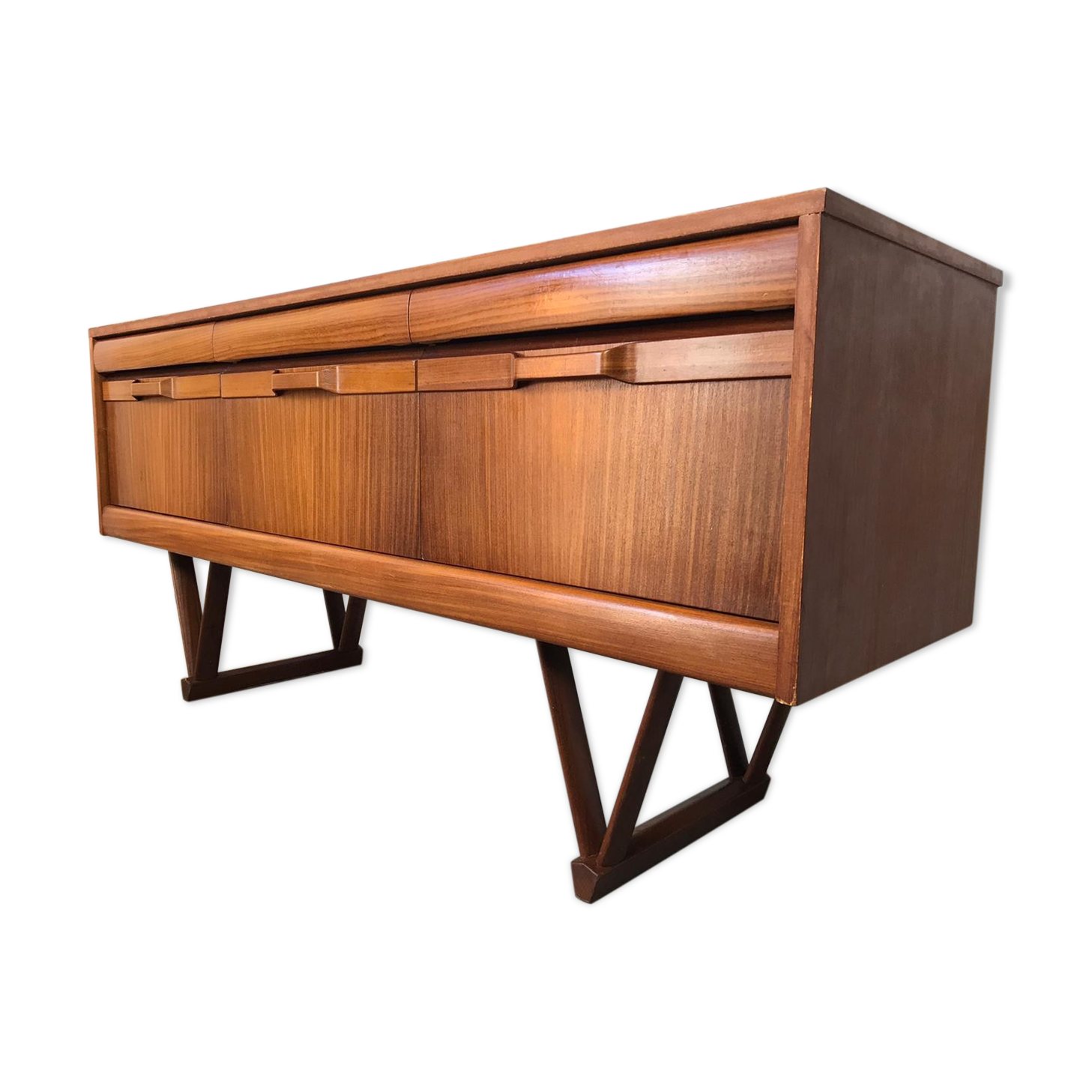 Scandinavian style siedboard