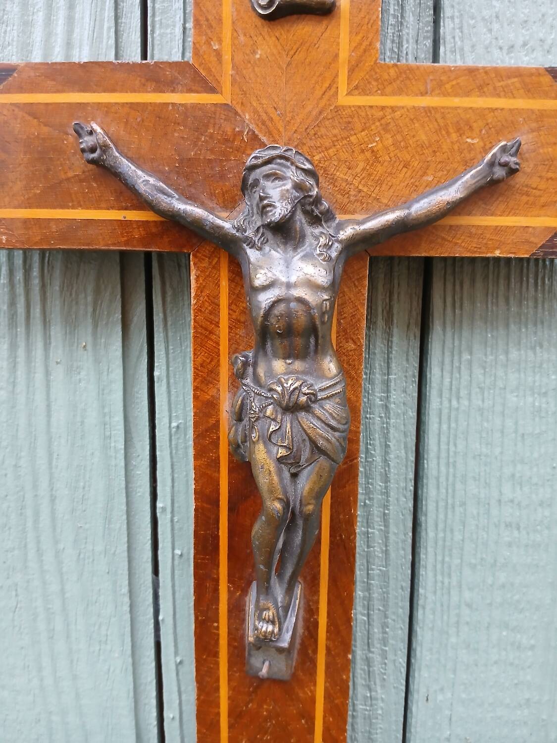 2 ancient crucifixes