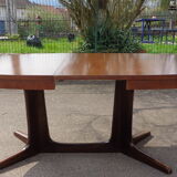 Oval Baumann table