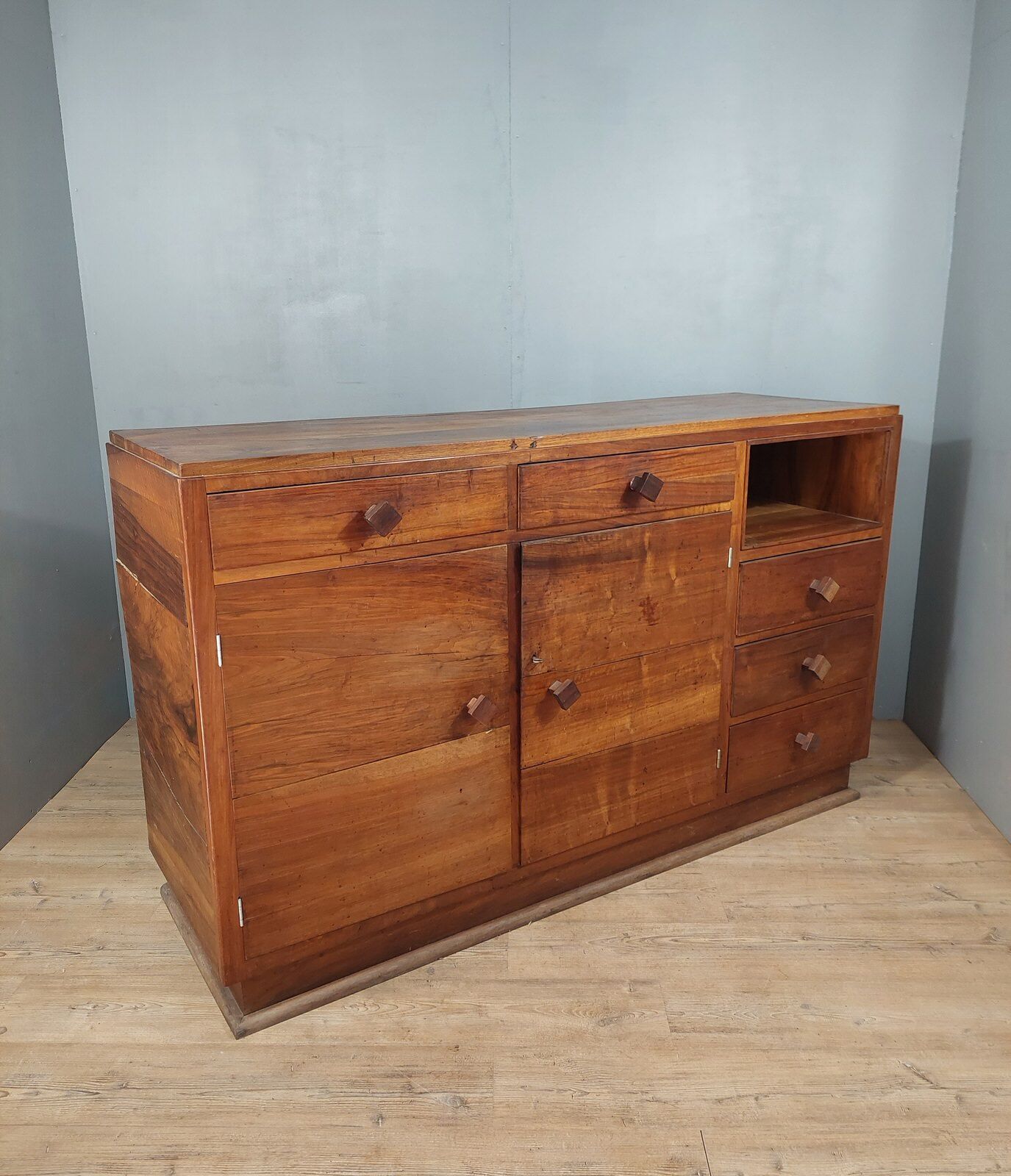 Bahut in an Art Deco