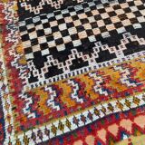 Tapis ancien tribal marocain fait main 124x142 cm