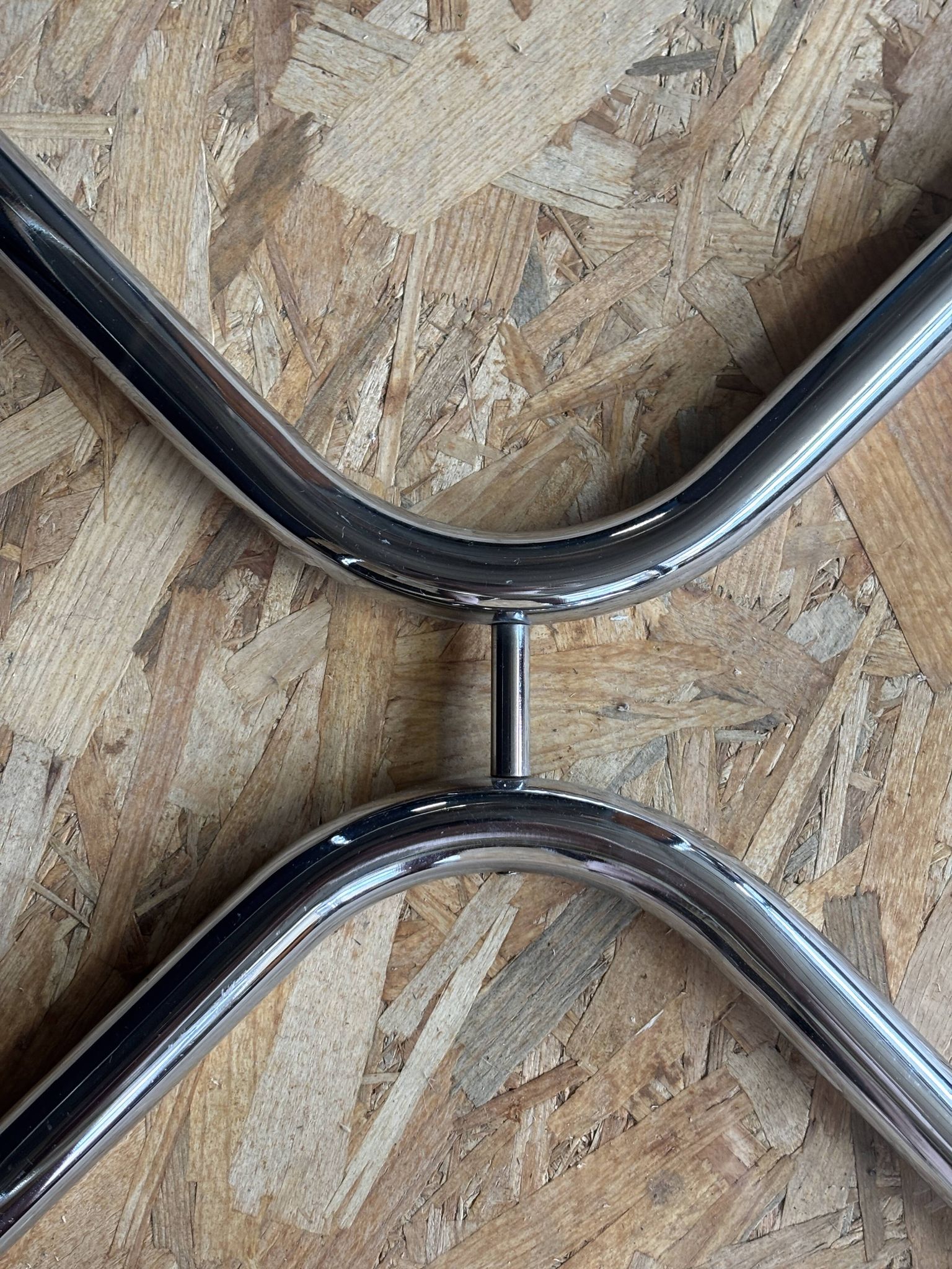 Vintage 1970s Space Age coffee table – tubular chrome & glass