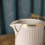 Small fluted white porcelain pot CNP
