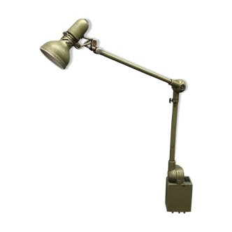 Articulated Lumina workshop lamp