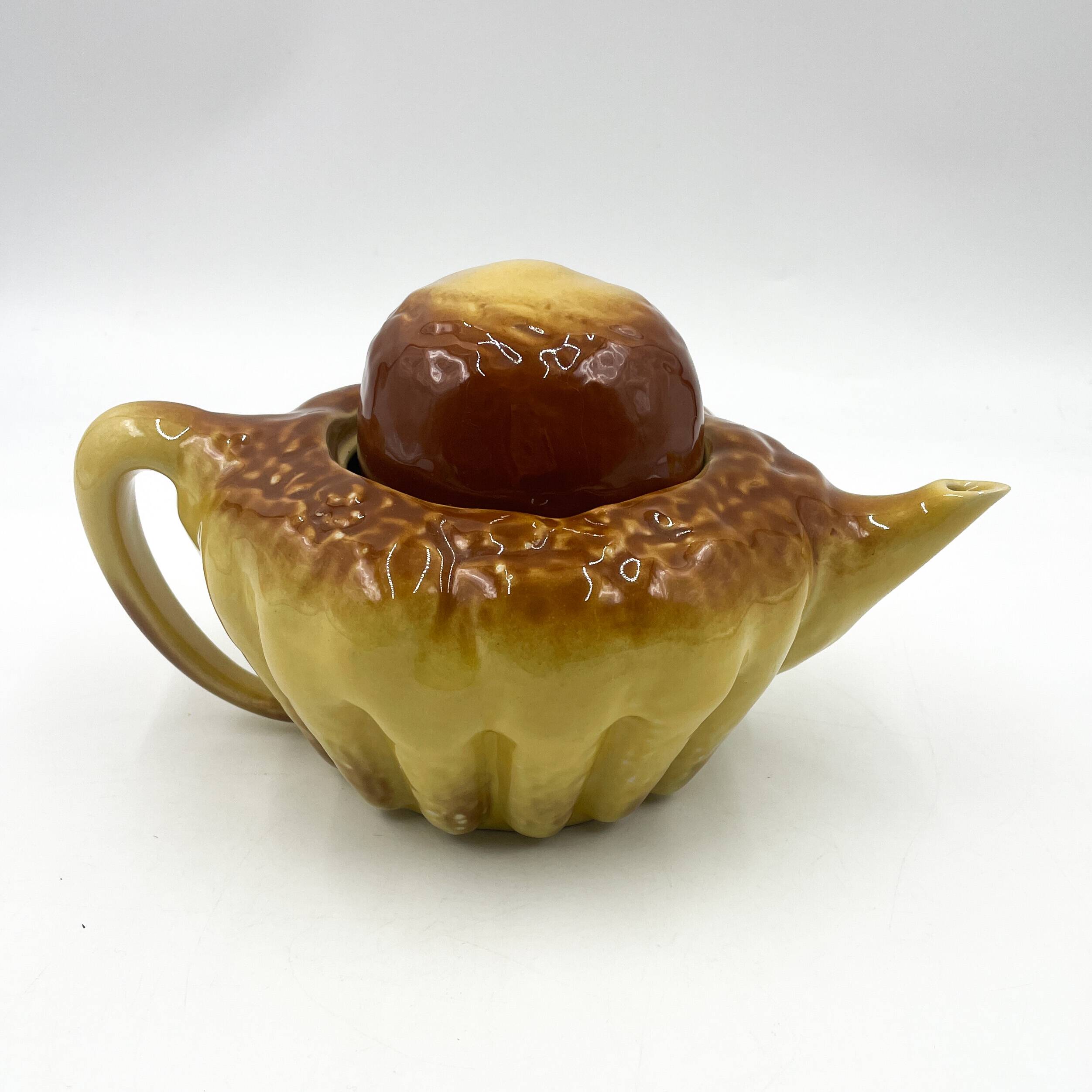 French Brioche Teapot "Shapes and Sculptures" 80s