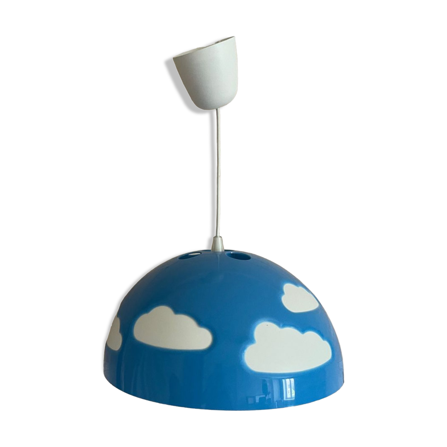 Suspension nuage bleu Ikea modèle Skojig