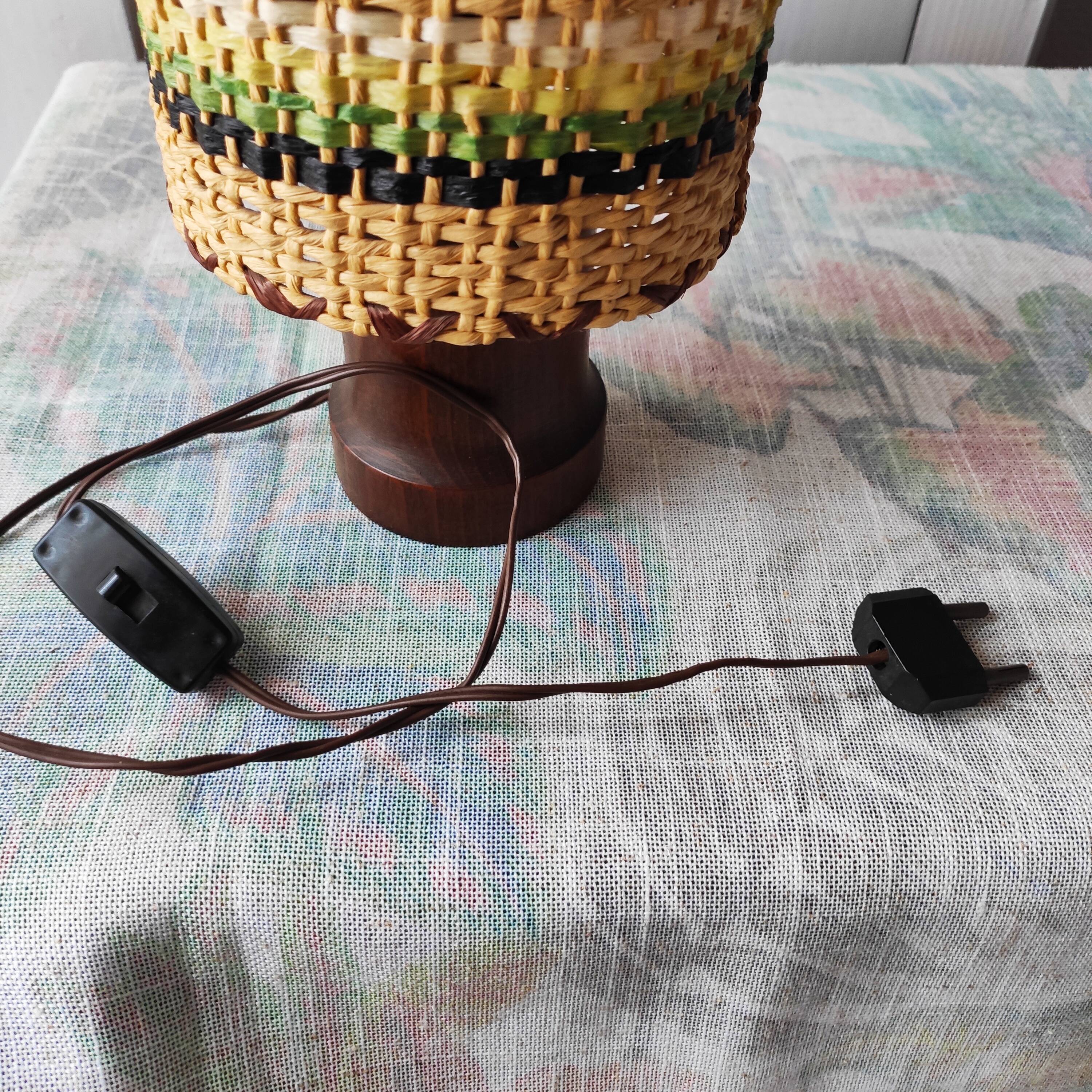 Lampe en bois et raphia, 1965