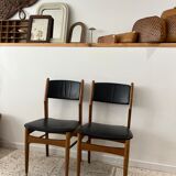 Scandinavian chair in wood and black imitation leather