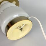 Lampe de table en verre opale et laiton plaqué, milieu du siècle, années 1960