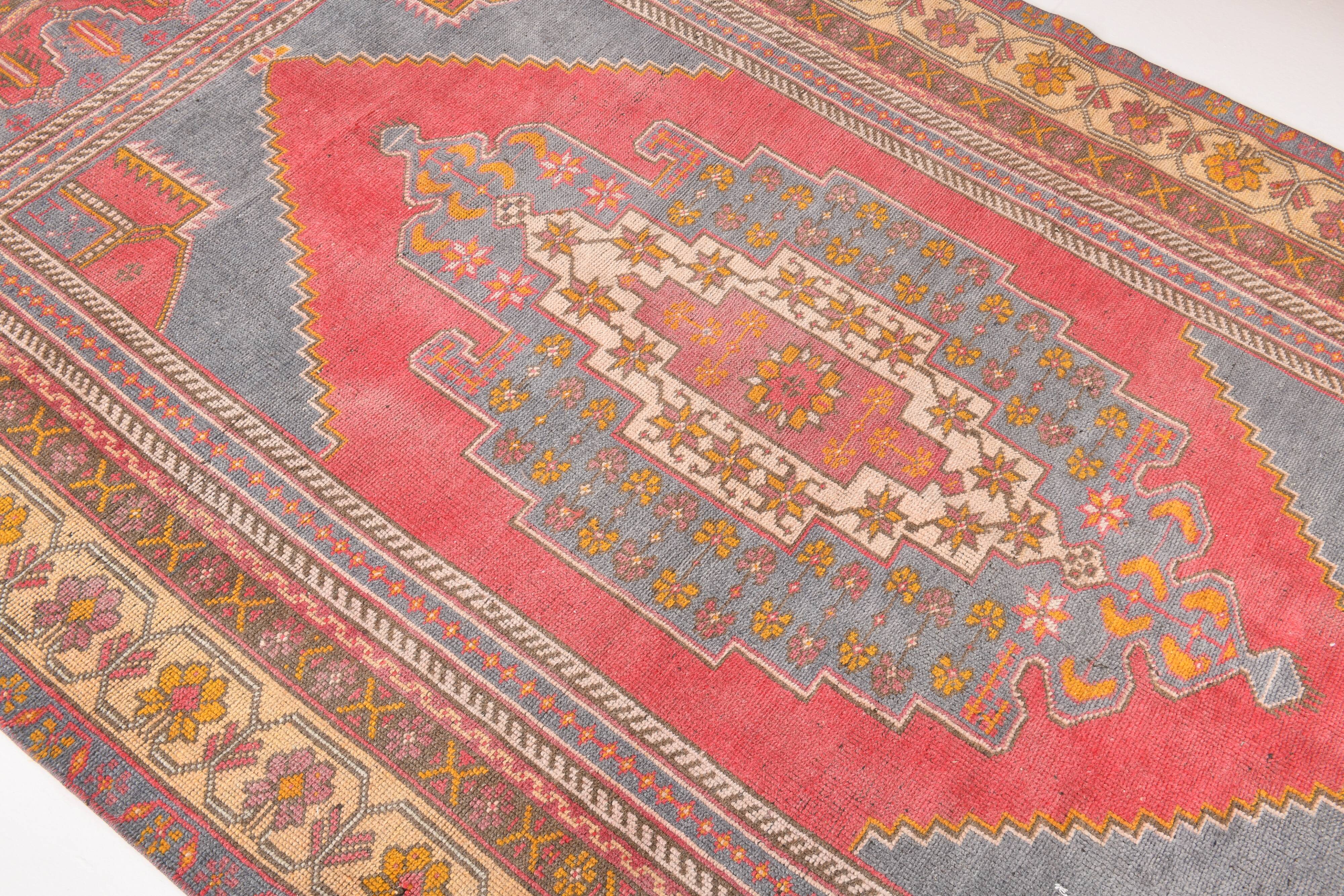 Tapis oriental turc rouge et bleu, 144 x 245 cm