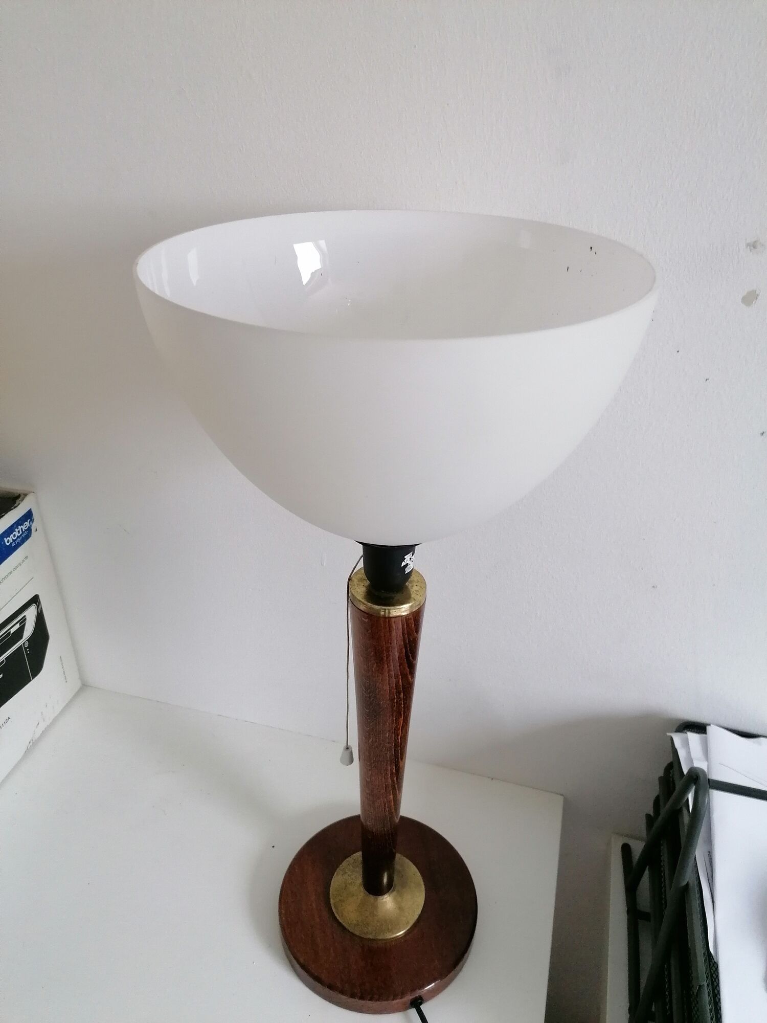 Lamp art deco foot wood Unilux opaline washbasin
