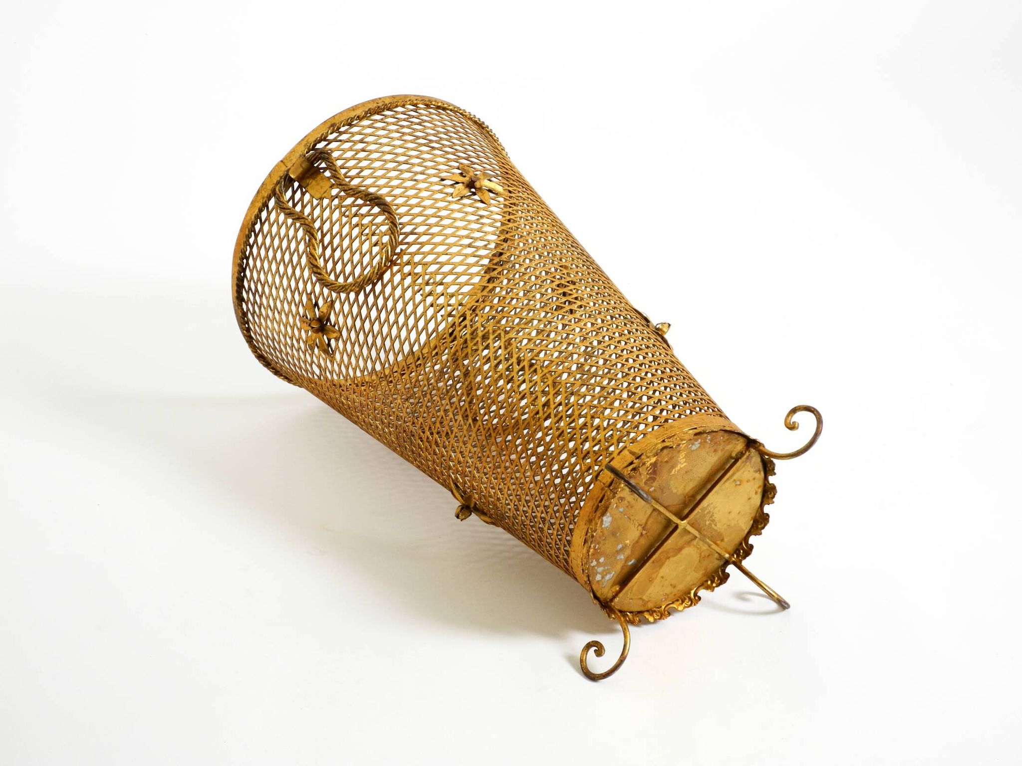 Large Mid-Century Regency umbrella stand made of gilded metal, Italy 1960s