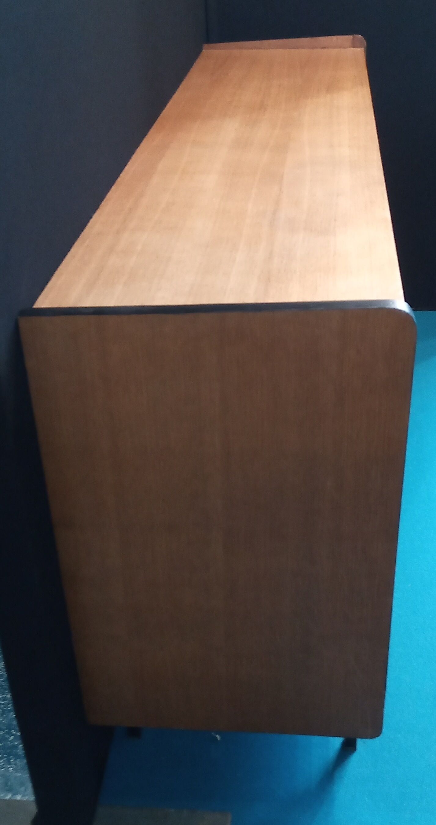 Oak-plated 1950s enfilade