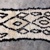 Azilal white and black Moroccan rug - 167 x 72 cm