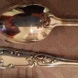 12 teaspoons, floral pattern with lily of the valley, silver metal