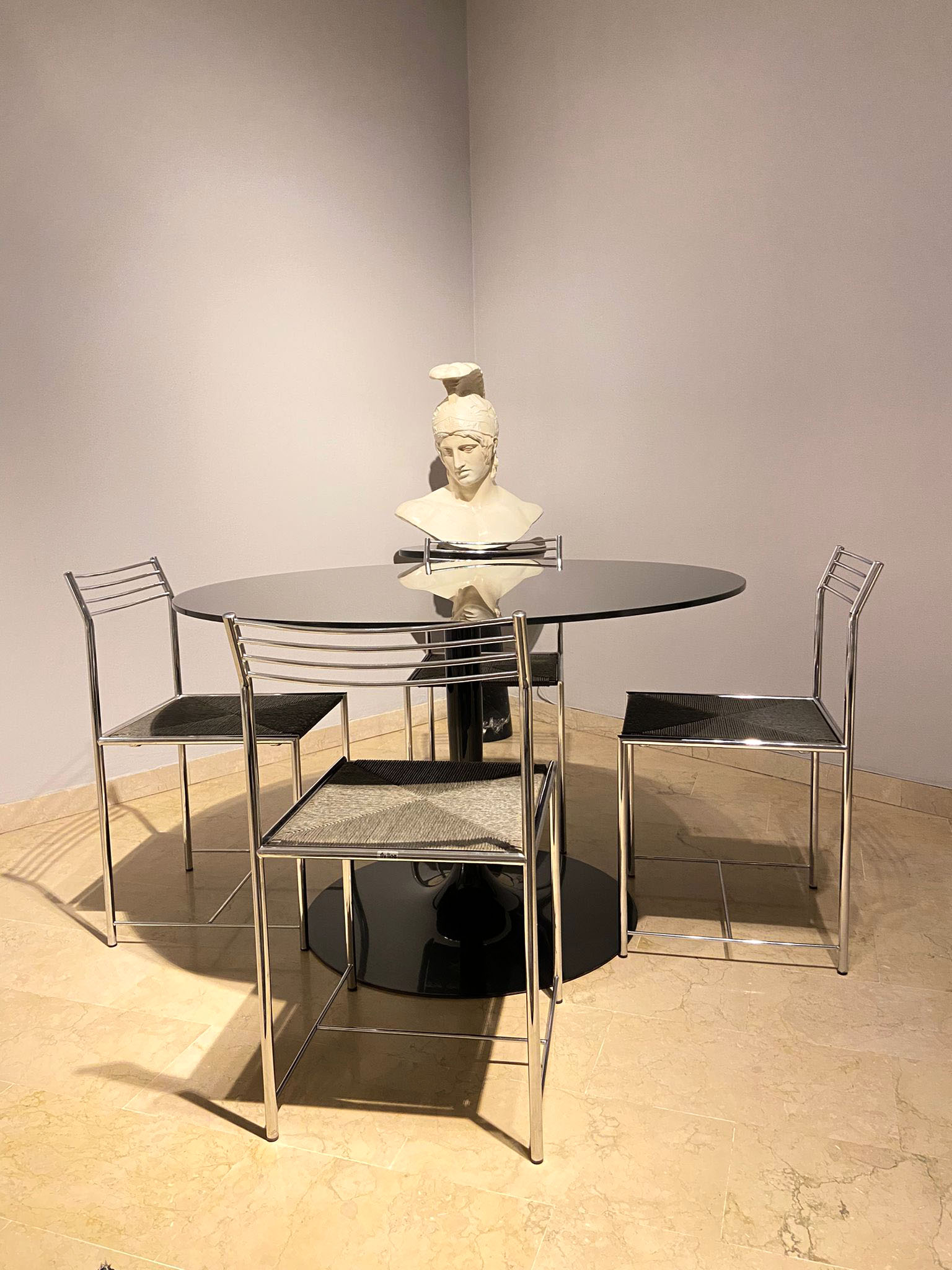 Set of 4 chairs fly line