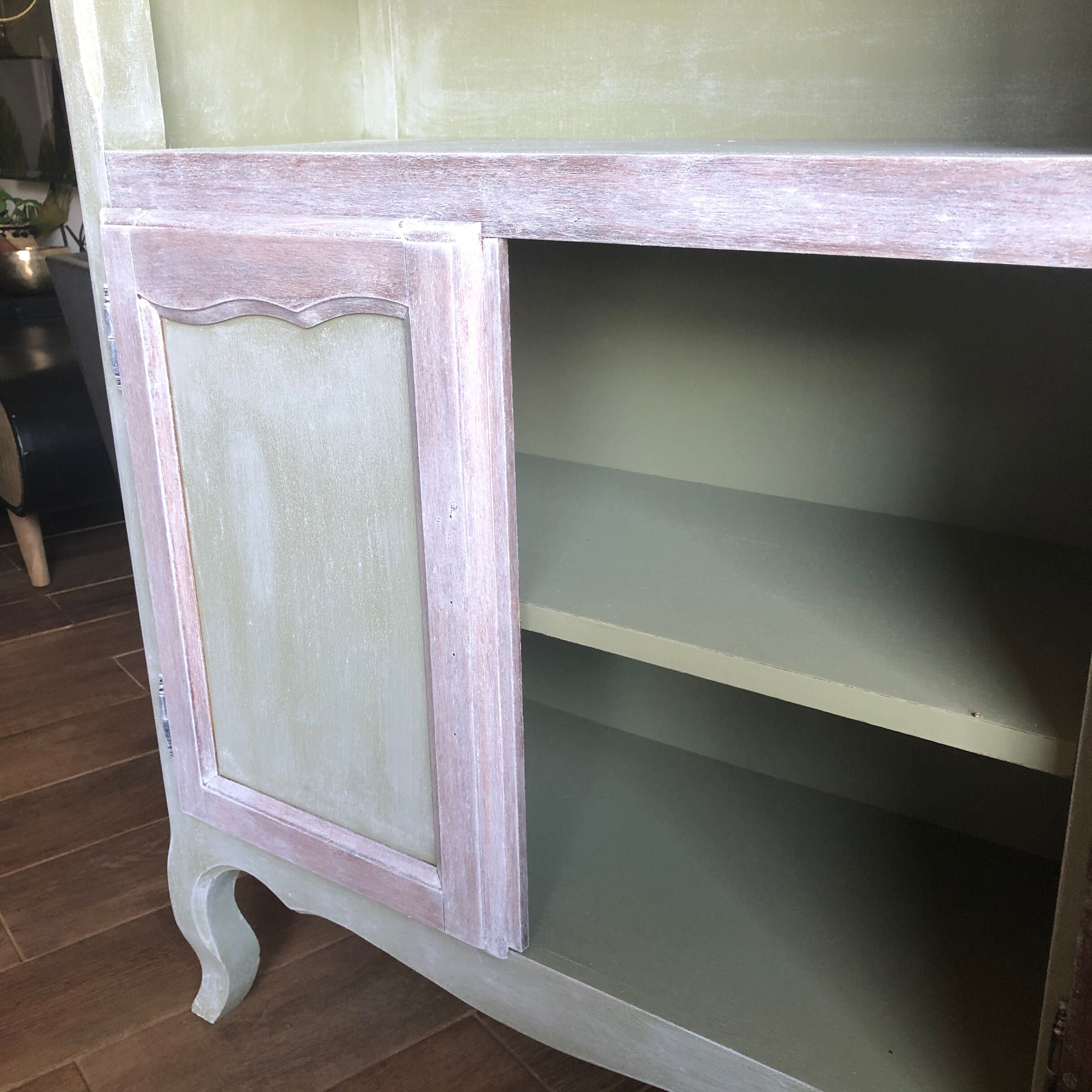 Ceruse storage furniture