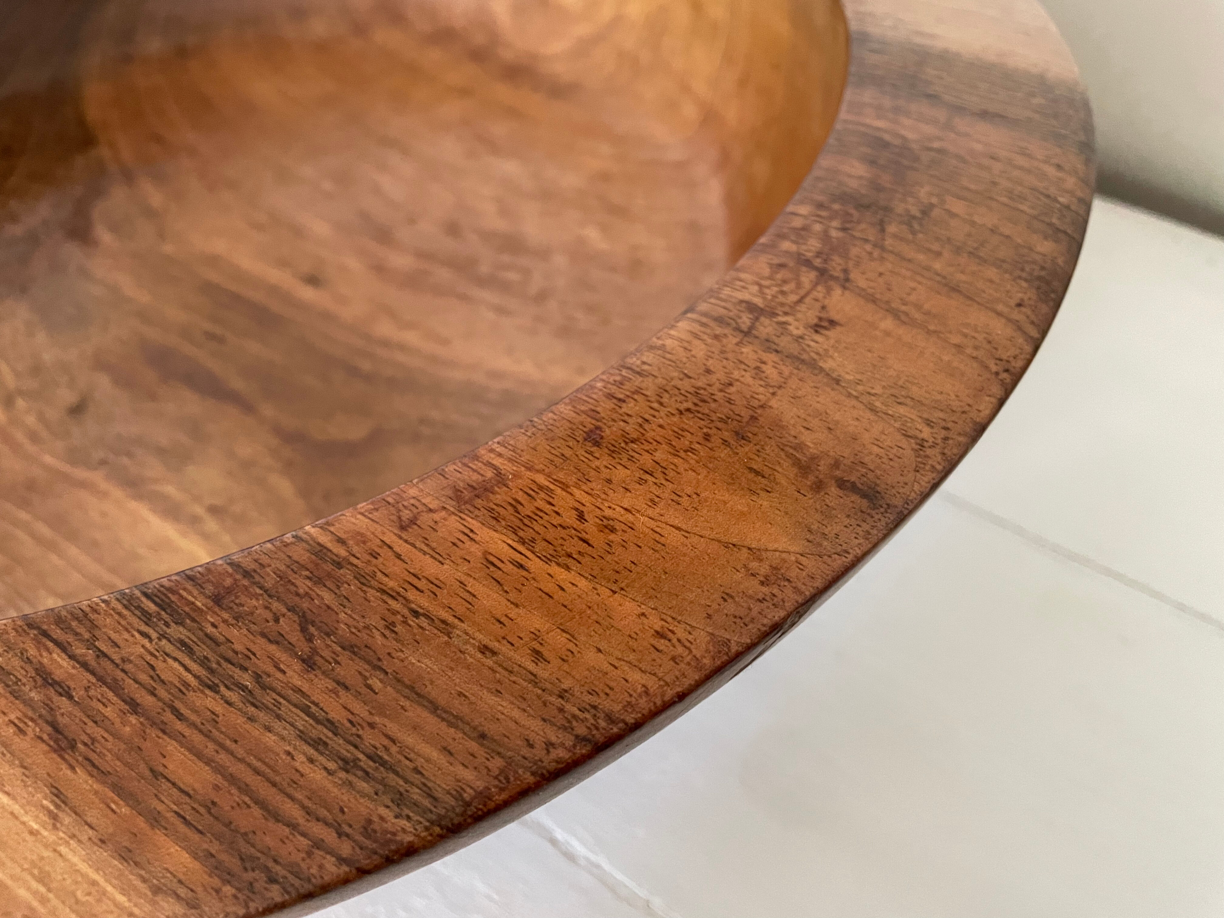 Solid wood fruit basket