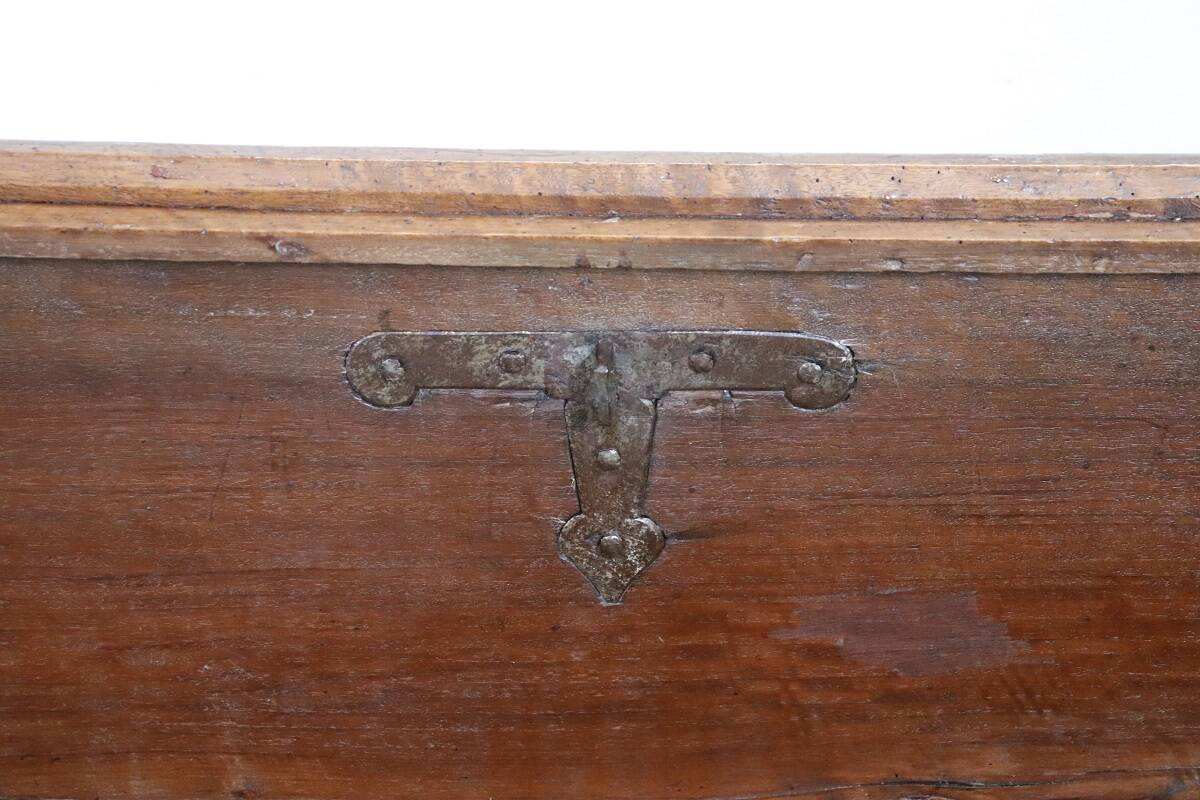 Italian chest dating from the early 18th century