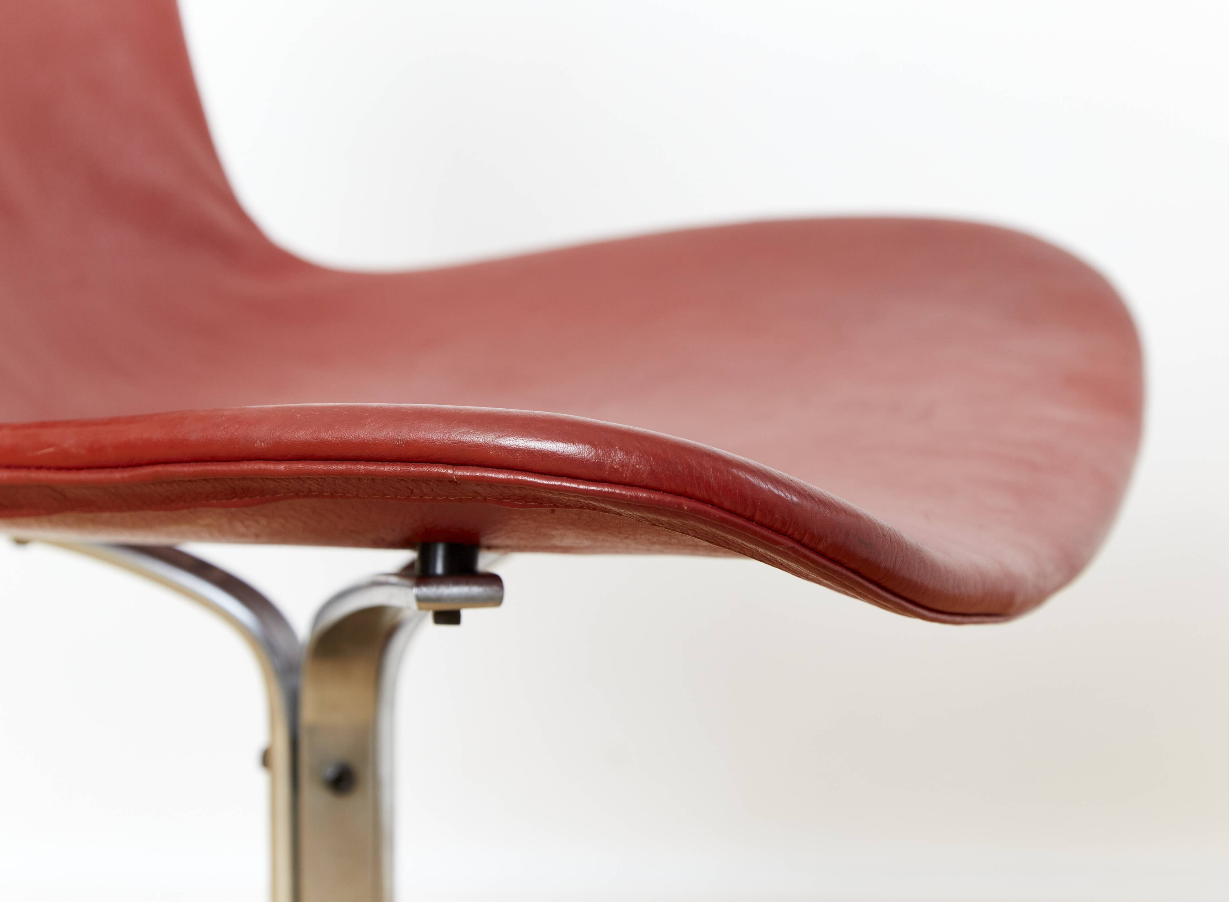 Chaise Poul Kjærholm PK9 pour Fritz Hansen